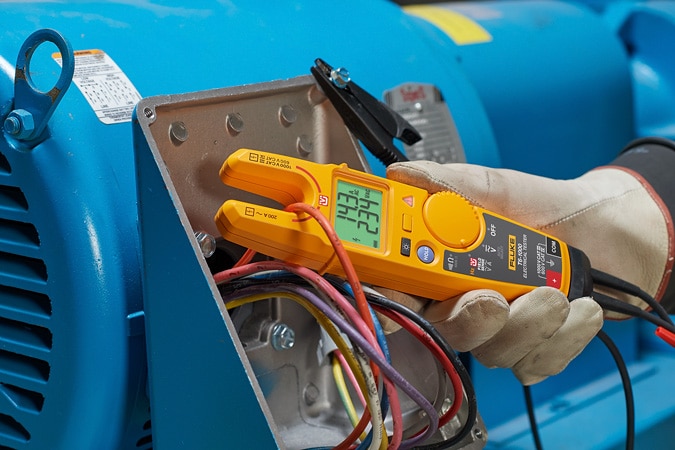 nieuwe Fluke T6 en FieldSense-technologie voor spanningsmetingen