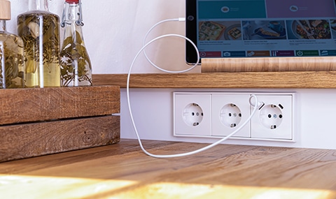 JUNG contactdoos met 2 USB poorten
