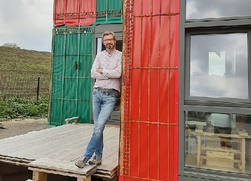 Pieter Bardoel woont in zelf ontworpen tiny house